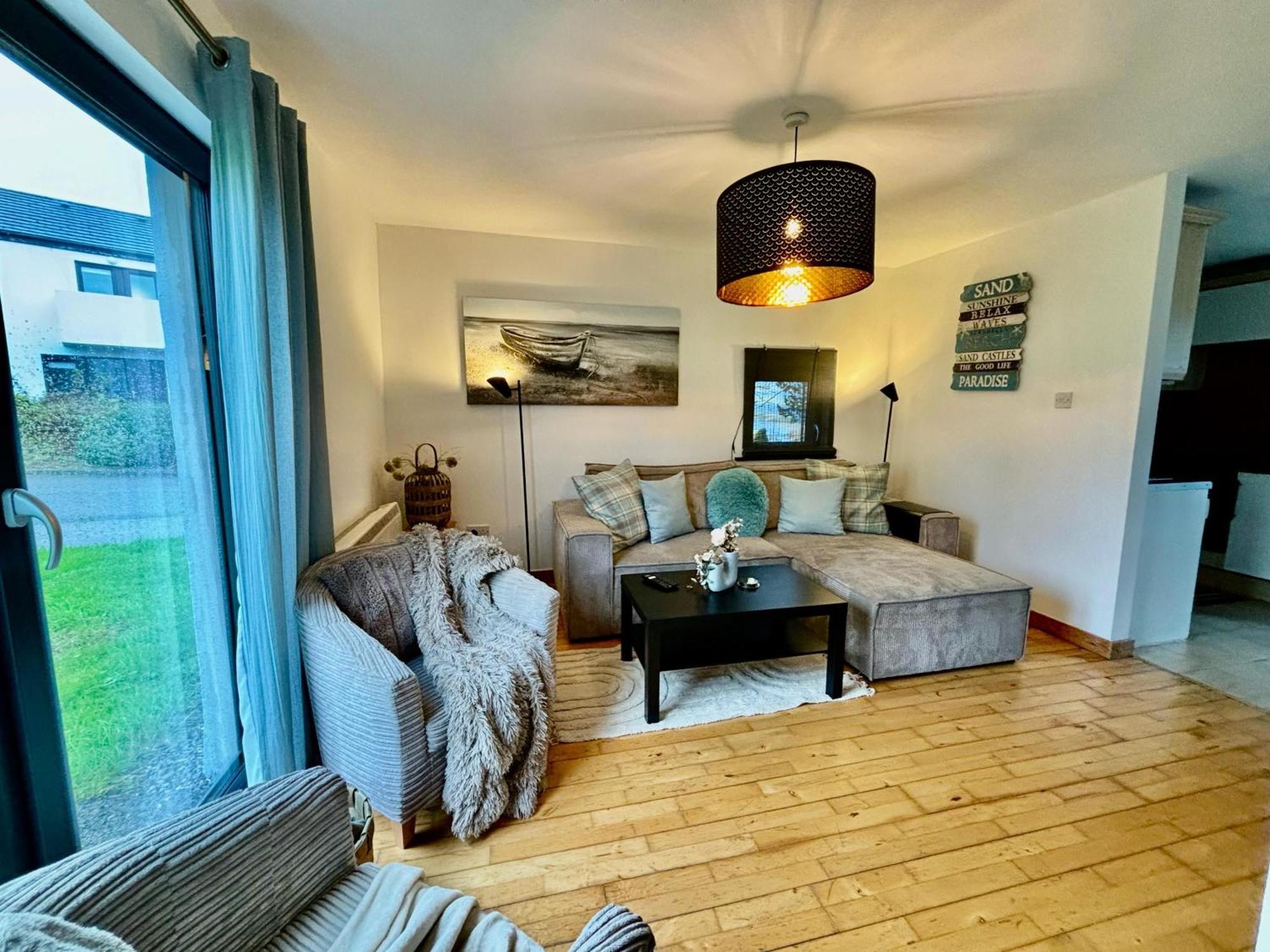 Sea Whispers - My Charming Costal Retreat In يوغال المظهر الخارجي الصورة